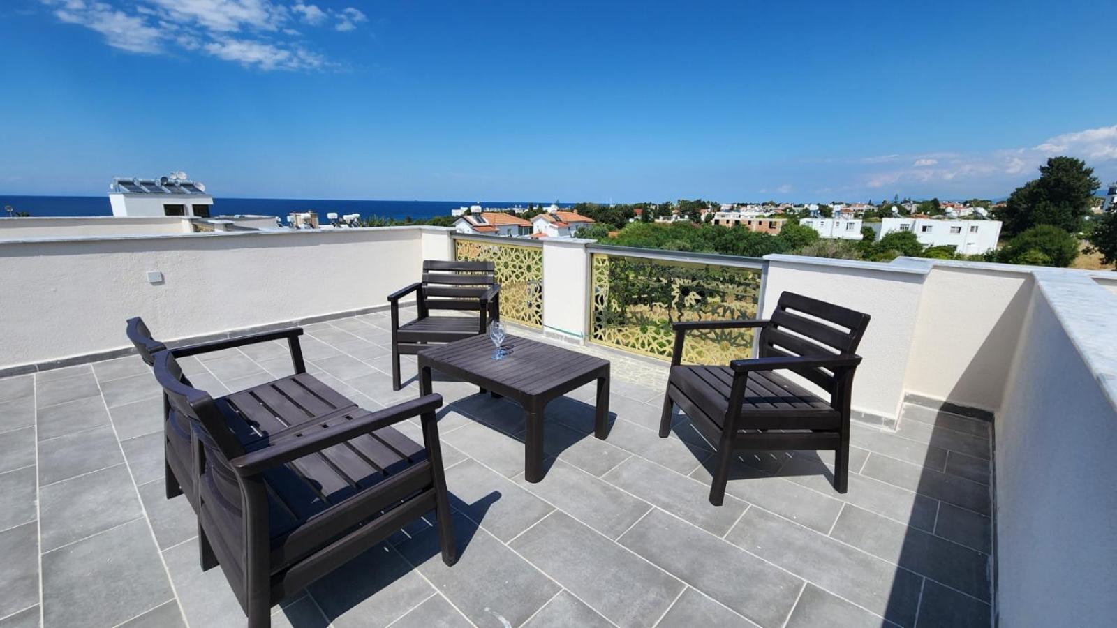 Sea View Apartment Kyrenia Kyrenia  Eksteriør billede